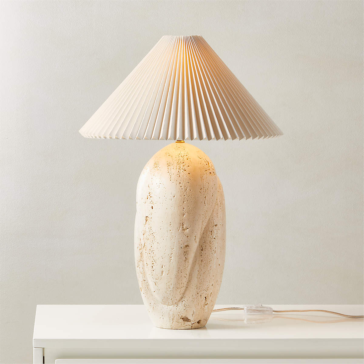 Lampe de table en travertin avec abat-jour plissé